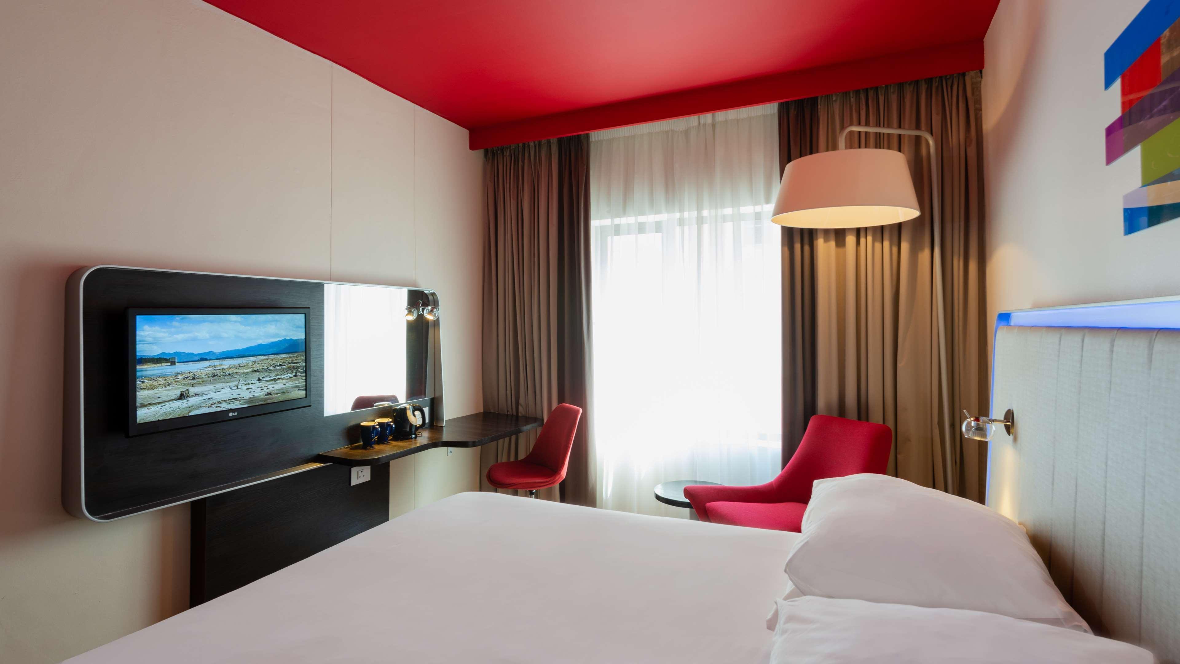 Park By Radisson Newlands 3*